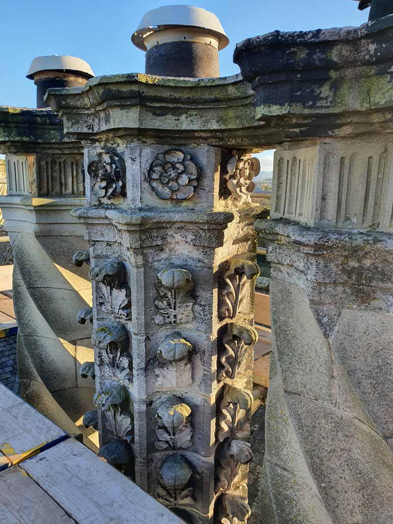 Winton-Castle-Chimneys---Good-side